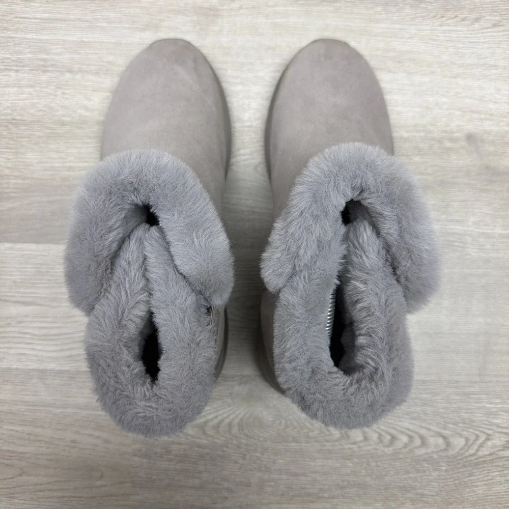 Skechers On-the-GO City Winter Gleam boots Taupe Suede Woman's Size 9 Excellent